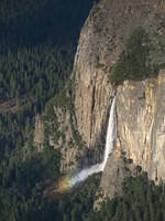 Rainbow mist in Bridalveil Fall